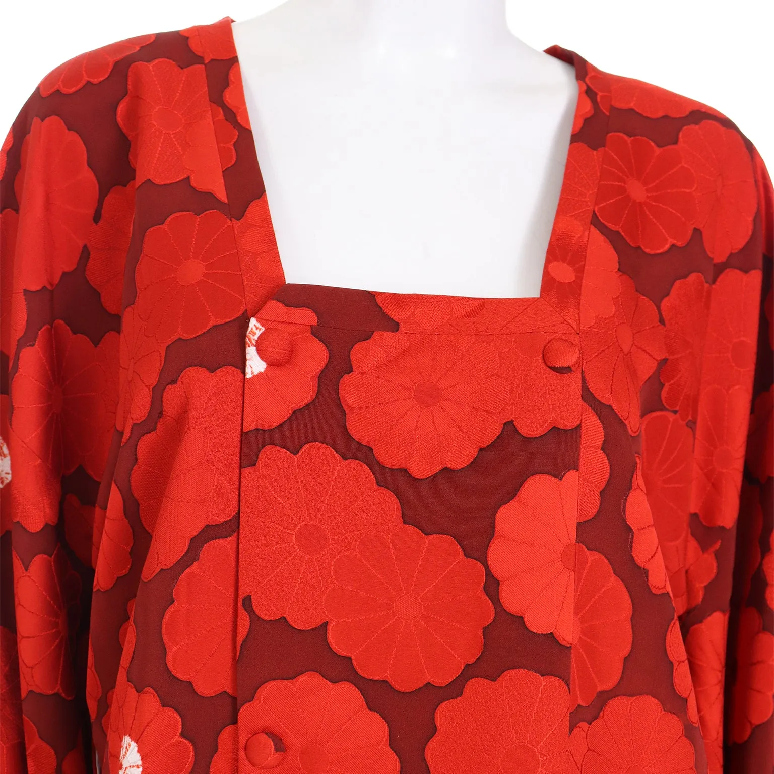 1960s Japanese Vintage Red Floral Silk Michiyuki Haori Jacket