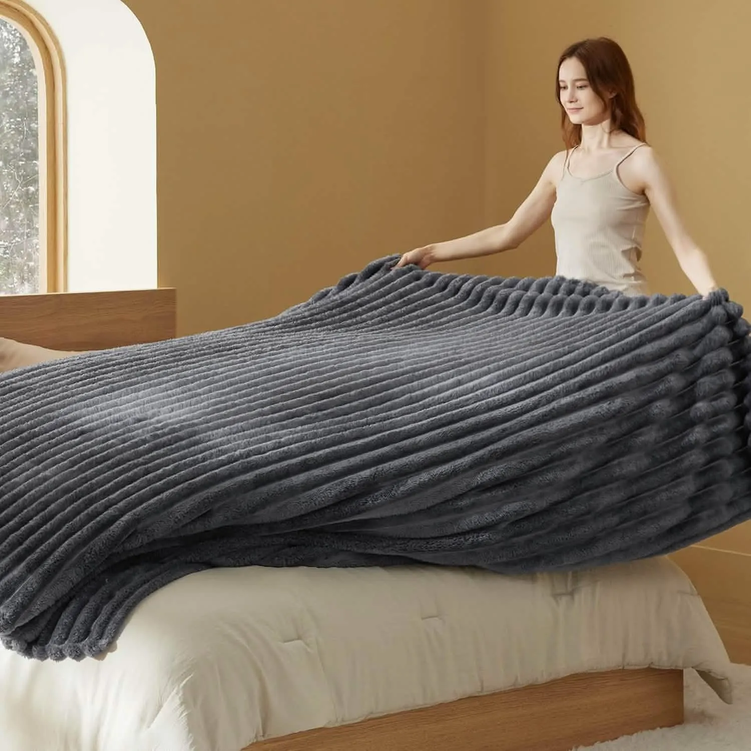 Bedsure Luxplush Striped Blanket