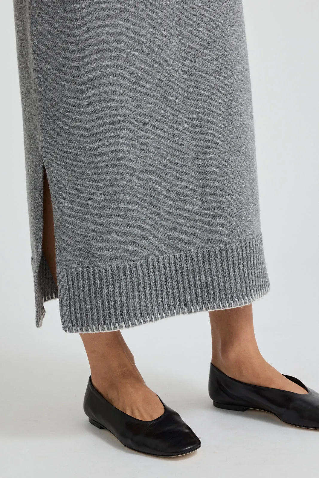 BLANKET STITCH SKIRT