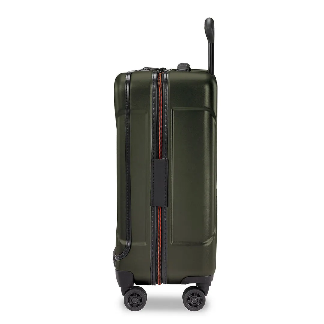 International 21" Carry-On Spinner - Torq Collection #QU221SP