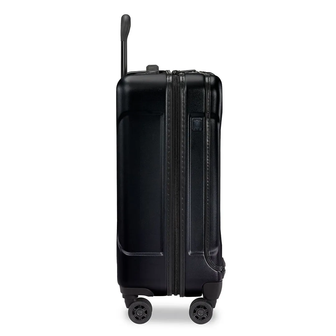 International 21" Carry-On Spinner - Torq Collection #QU221SP