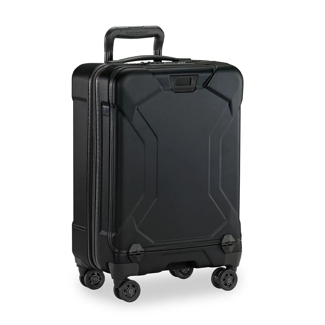 International 21" Carry-On Spinner - Torq Collection #QU221SP