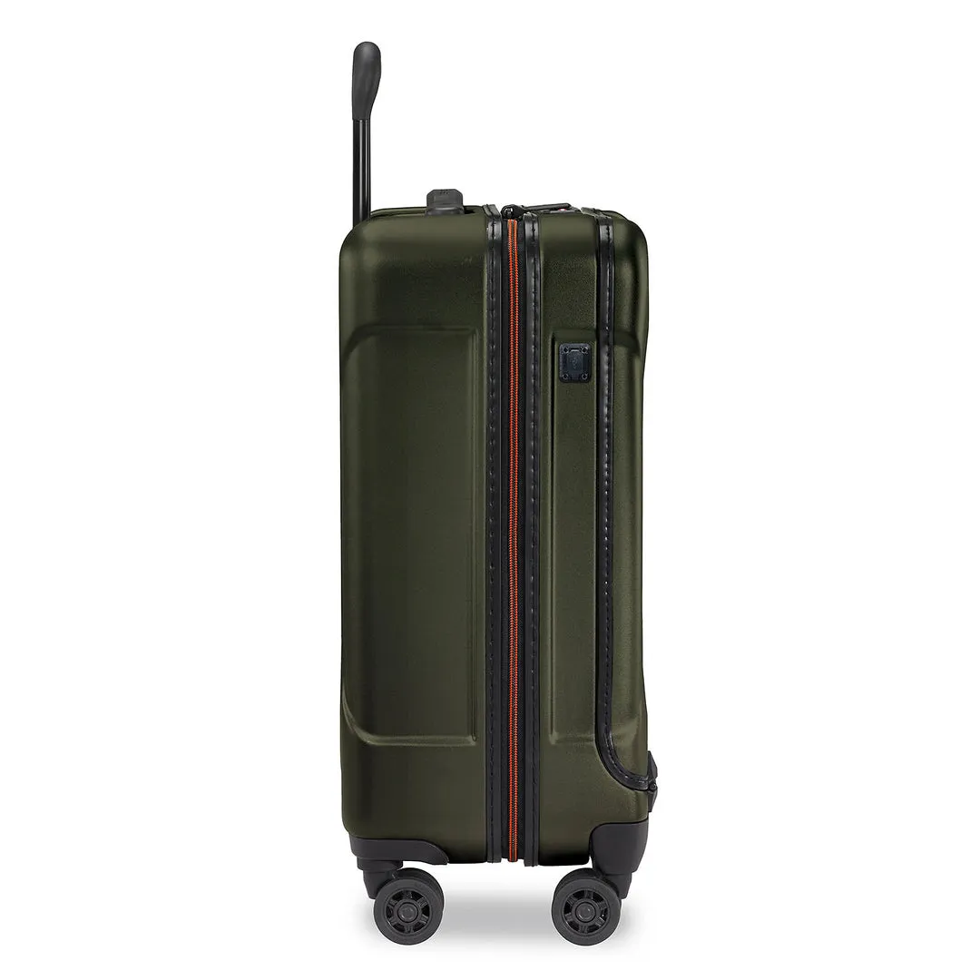 International 21" Carry-On Spinner - Torq Collection #QU221SP