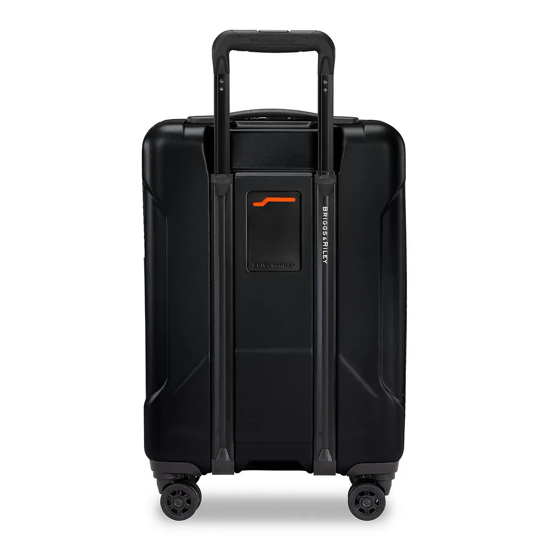 International 21" Carry-On Spinner - Torq Collection #QU221SP