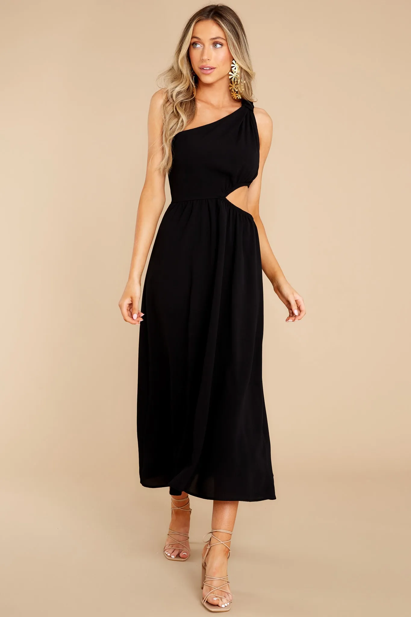 Lovely Dances Black Maxi Dress