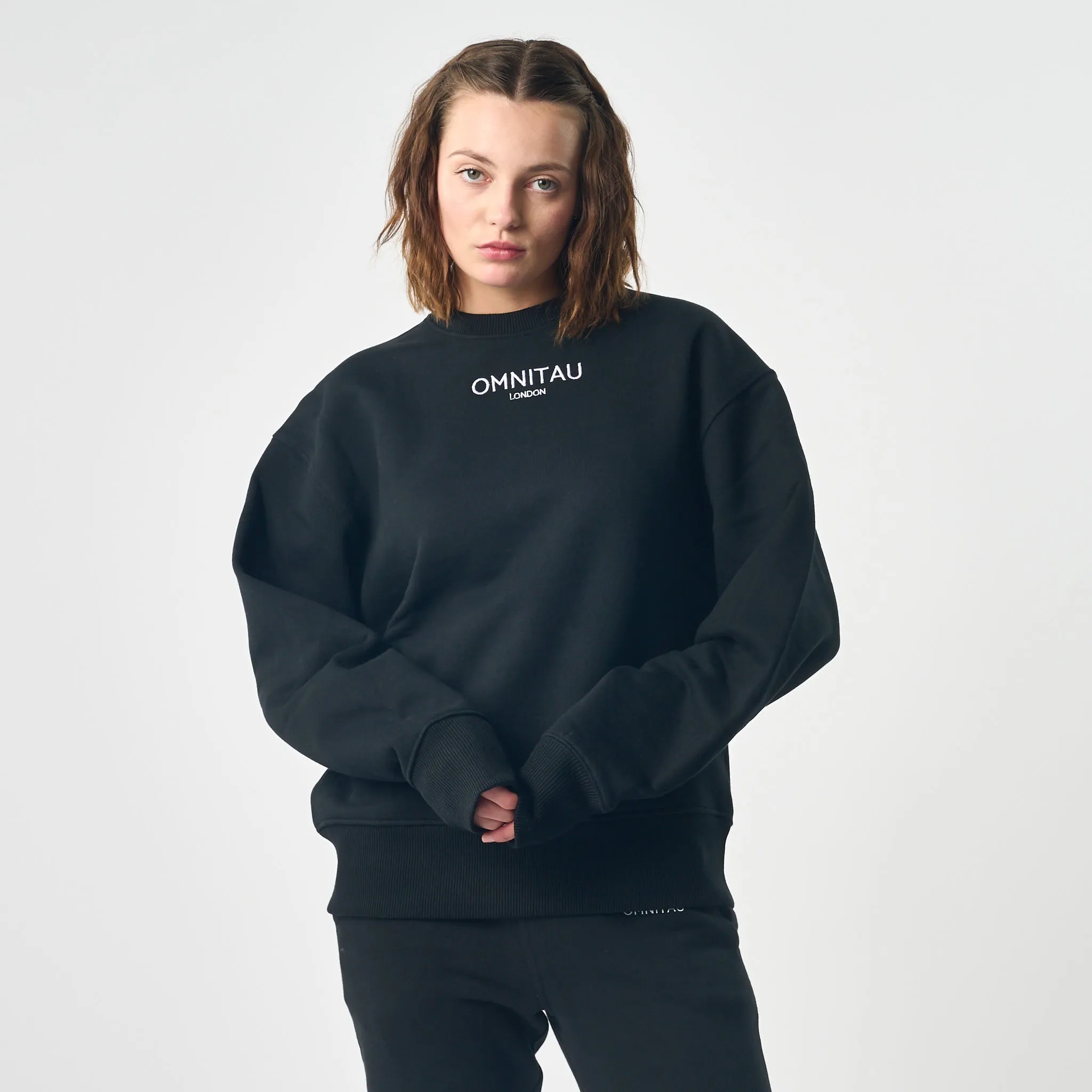 Omnitau Women's Oversized Organic Cotton Crew Neck Sweatshirt - Black