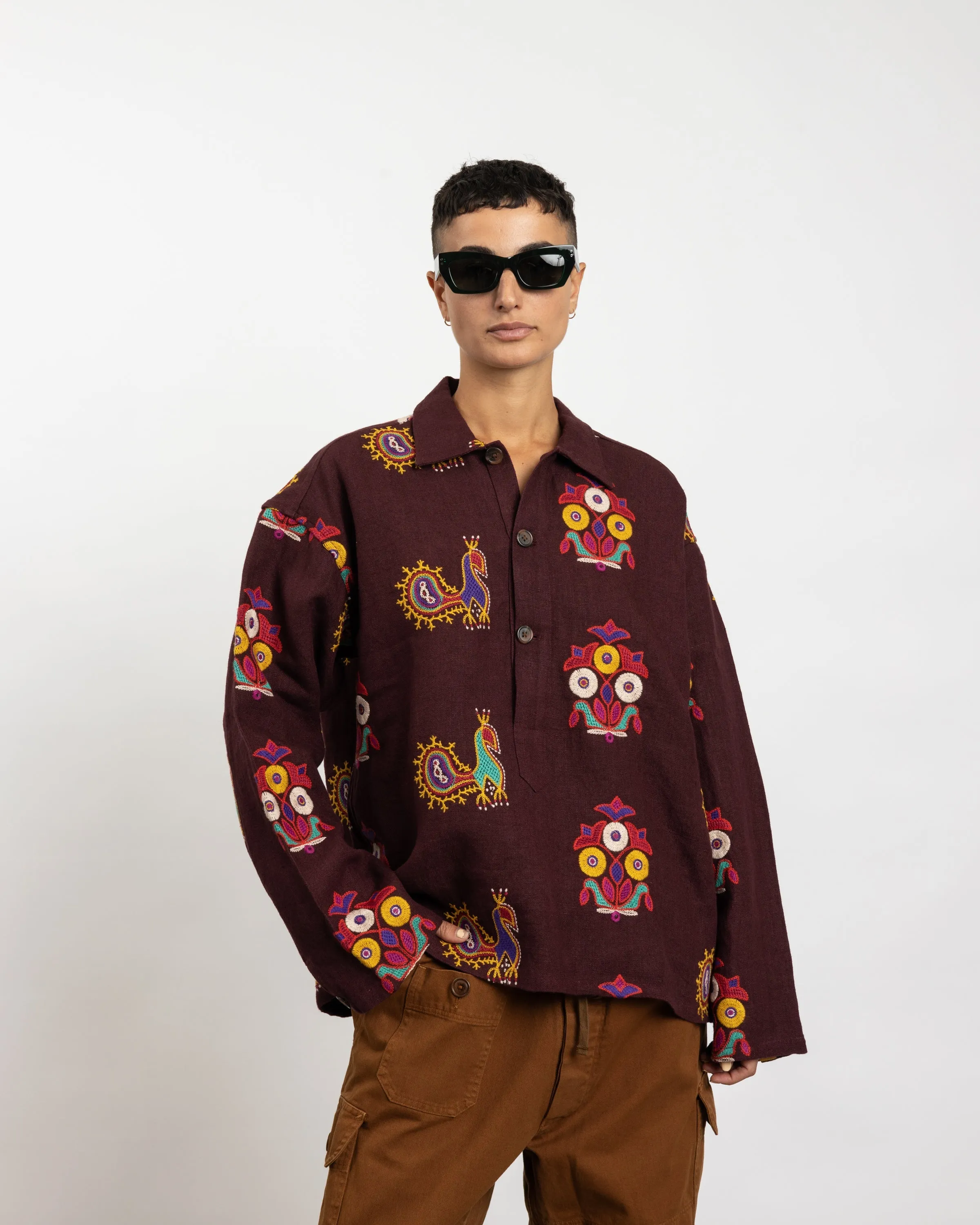 Peacock Pullover in Maroon/Multi