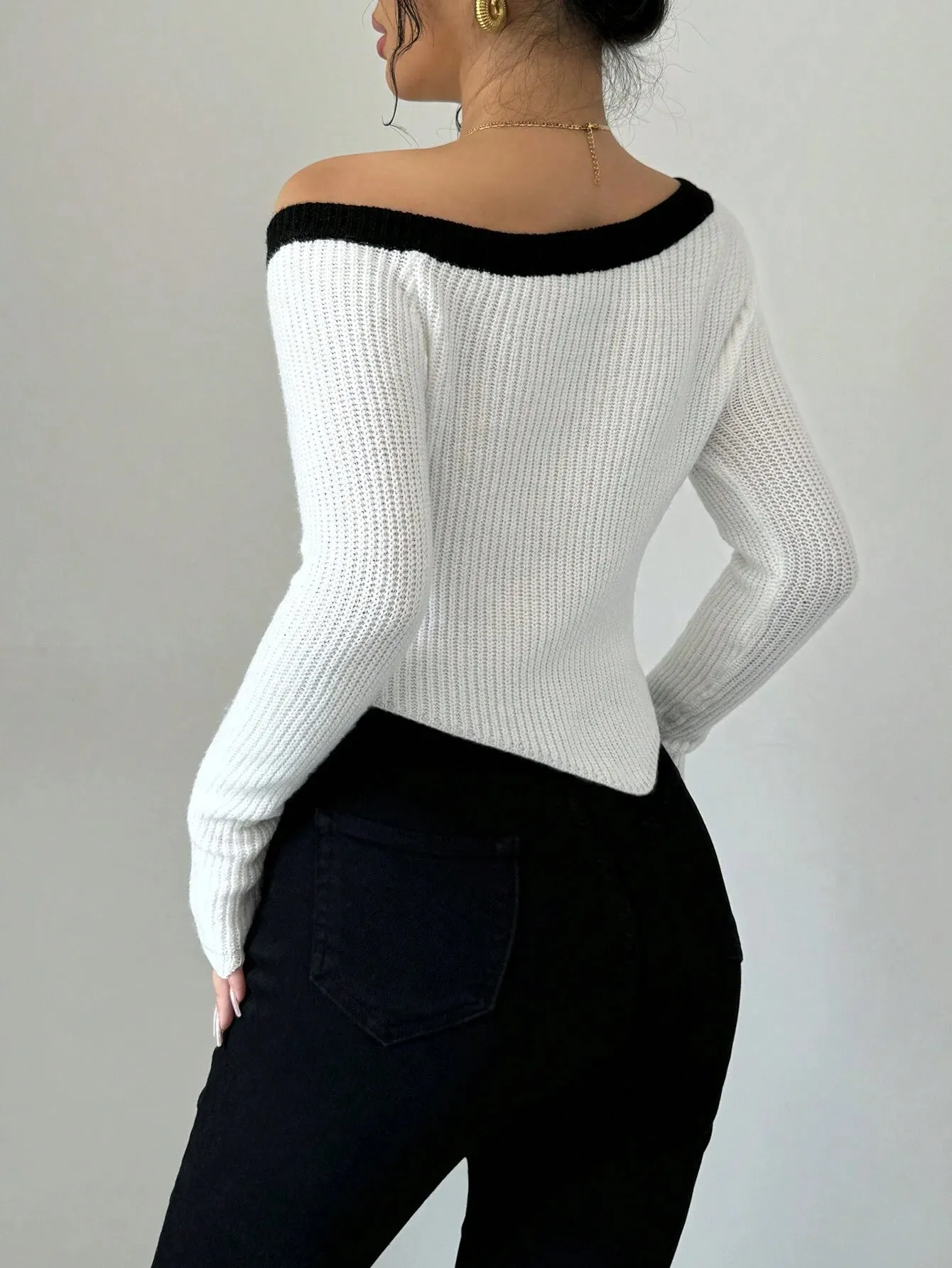 SHEIN Privé New Black & White Color Block Asymmetrical Neck Fitted Pullover Sweater